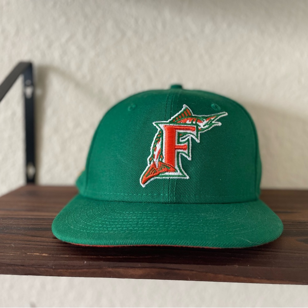 FL Marlins New Era Green 10th Season Cooperstown Collection Fitted Hat 7 1/4
